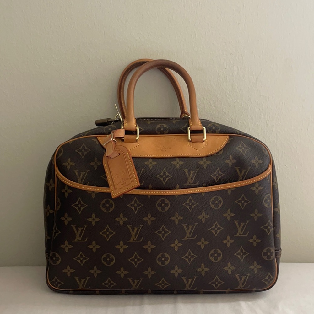 Louise Vuitton Deauville Bag